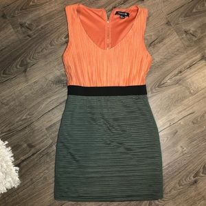 Womens sleeveless mini 2 tone dress, back zipper